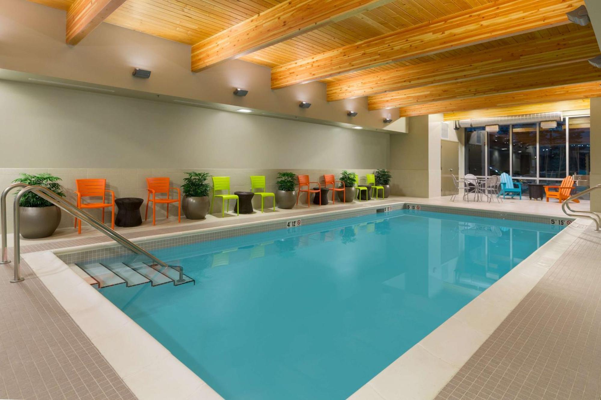 Home2 Suites By Hilton West Edmonton Exterior foto